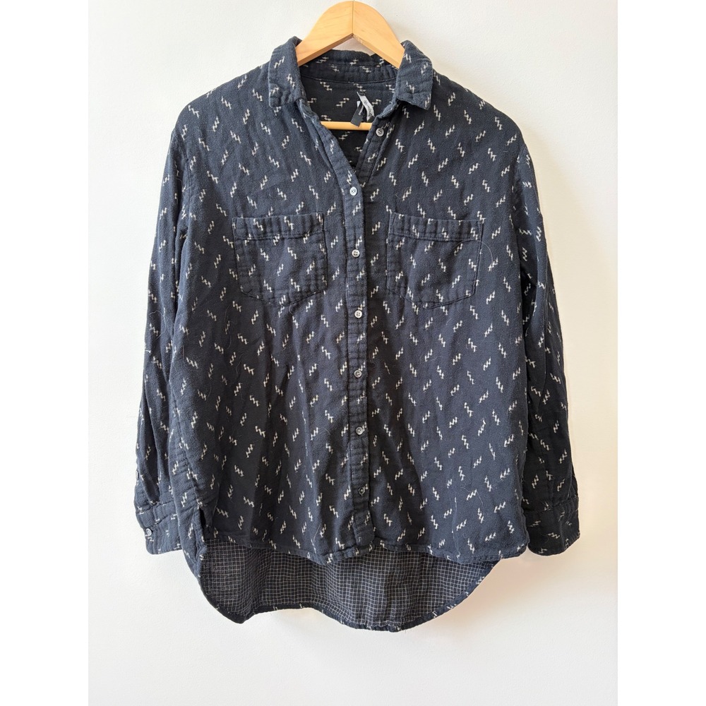 Oversized Black Zigzag Print Button Down Shirt Women Medium High-Low Hem